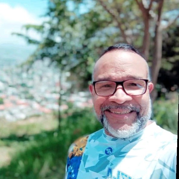 Lic. Eingerbert Quiñones